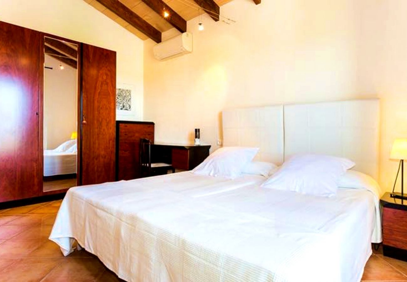 Finca in Santa Margalida - Finca Carritx mit Pool und WIFI in Can Picafort