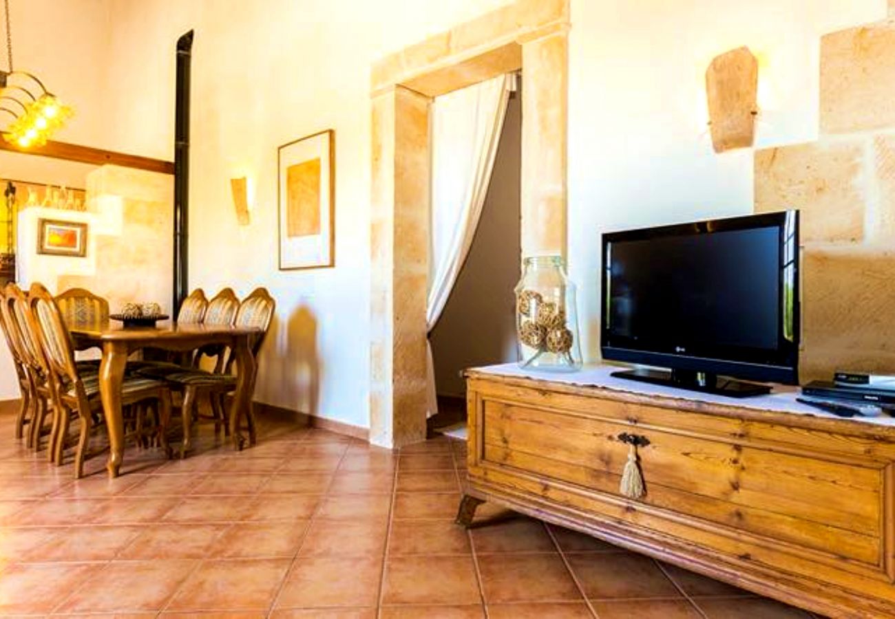 Country house in Santa Margalida - Finca Carritx with swimming pool and WIFI in Can Picafort