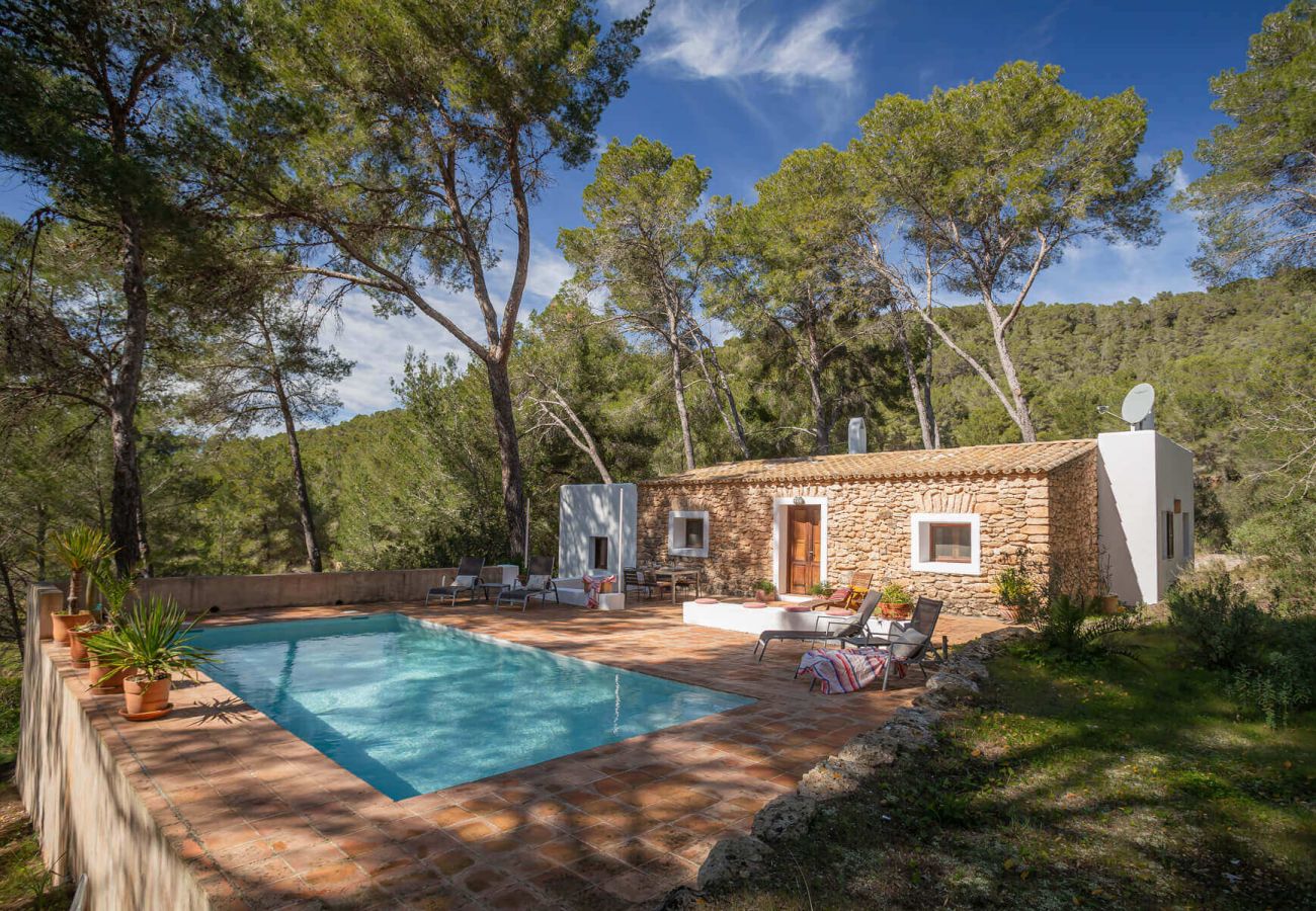 House in Santa Gertrudis - Font Ibiza - Rustic house in Santa Gertrudis